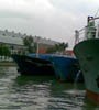 Cuaca Buruk, Puluhan Kapal Sandar di Kalimas